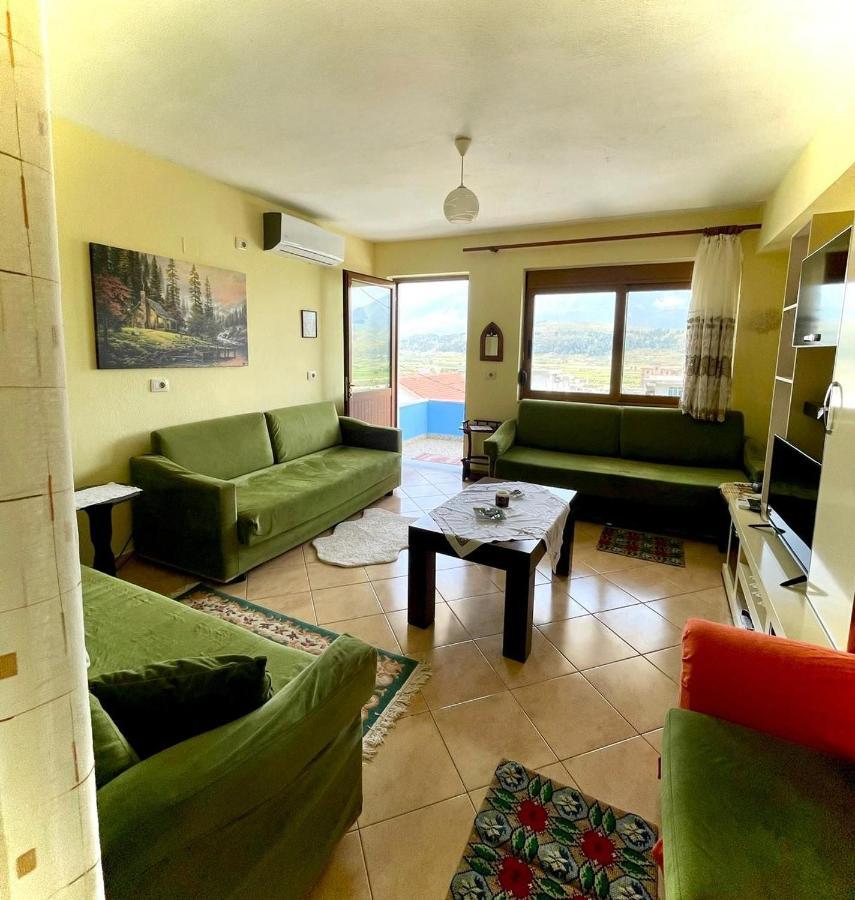 Blue Guesthouse Гірокастра Екстер'єр фото